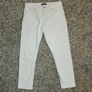 Bandolino Smooth Operator White Stretch Ankle Jeans — Size 8